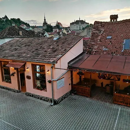 게스트하우스 Pensiunea Casa Sighisoreana 3*