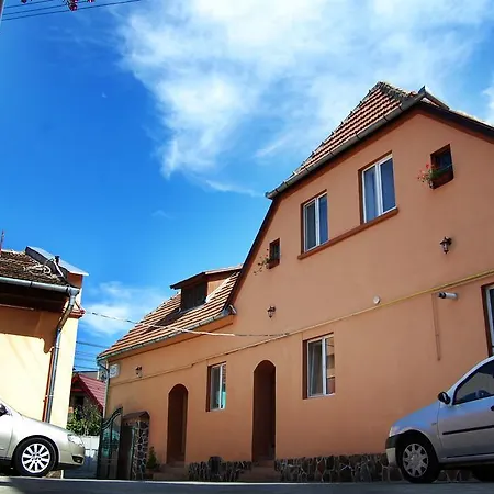 Pensiunea Casa Sighisoreana 게스트하우스 3*